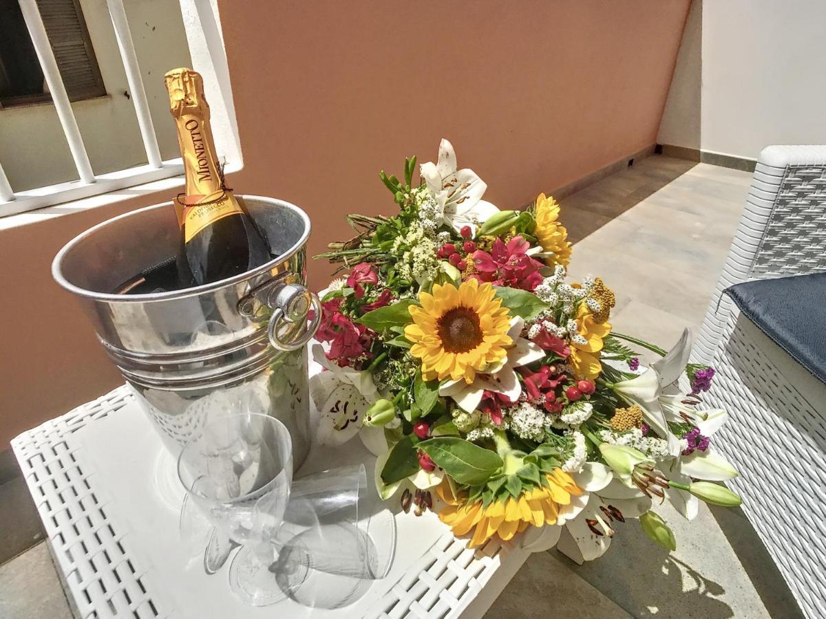 Il Bed And Breakfast Al Centro カステルサルド エクステリア 写真