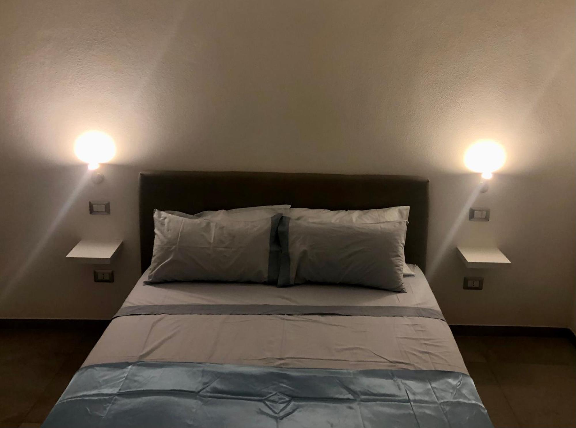 Il Bed And Breakfast Al Centro カステルサルド エクステリア 写真